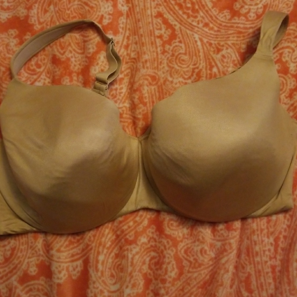 Tan bra with padded cups, size 42DDD
